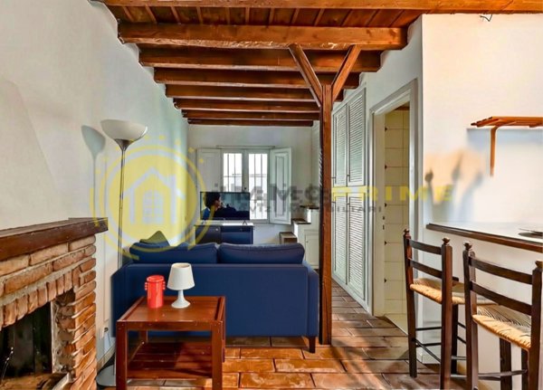 appartamento in vendita a Milano in zona Porta Genova
