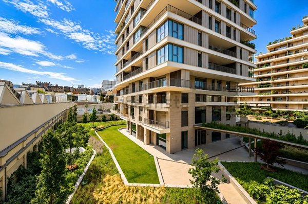 appartamento in vendita a Milano in zona Piazzale Lodi