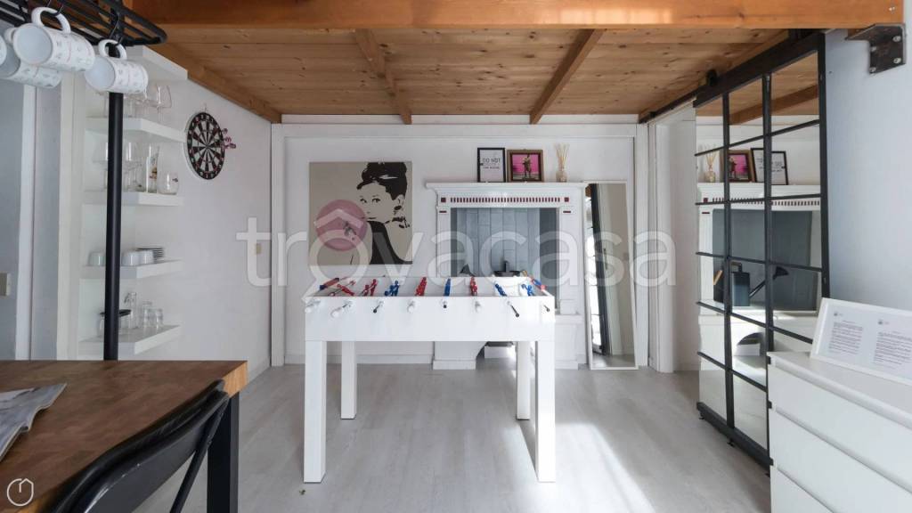 appartamento in vendita a Milano in zona Barona