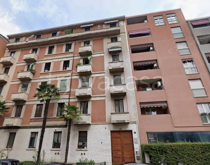 appartamento in vendita a Milano in zona Maciachini