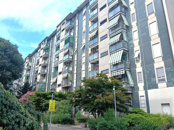 appartamento in vendita a Milano in zona Trenno