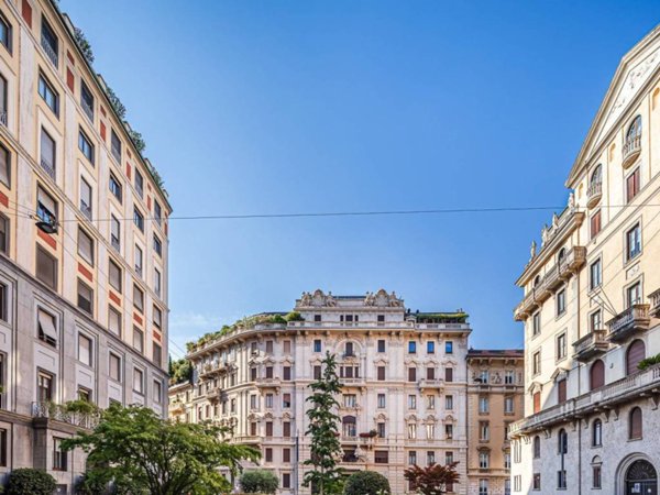 appartamento in vendita a Milano in zona Porta Monforte