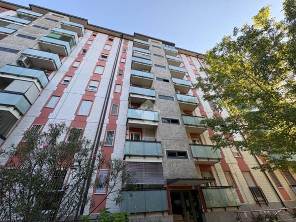 appartamento in vendita a Milano in zona Gallaratese