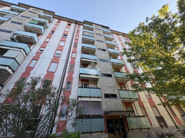 appartamento in vendita a Milano in zona Gallaratese