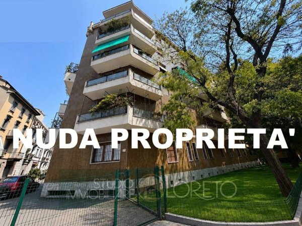 appartamento in vendita a Milano in zona Loreto