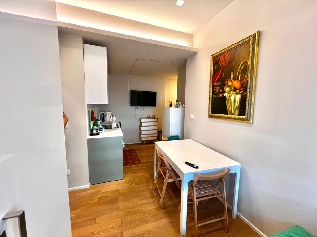 appartamento in vendita a Milano in zona Maggiolina