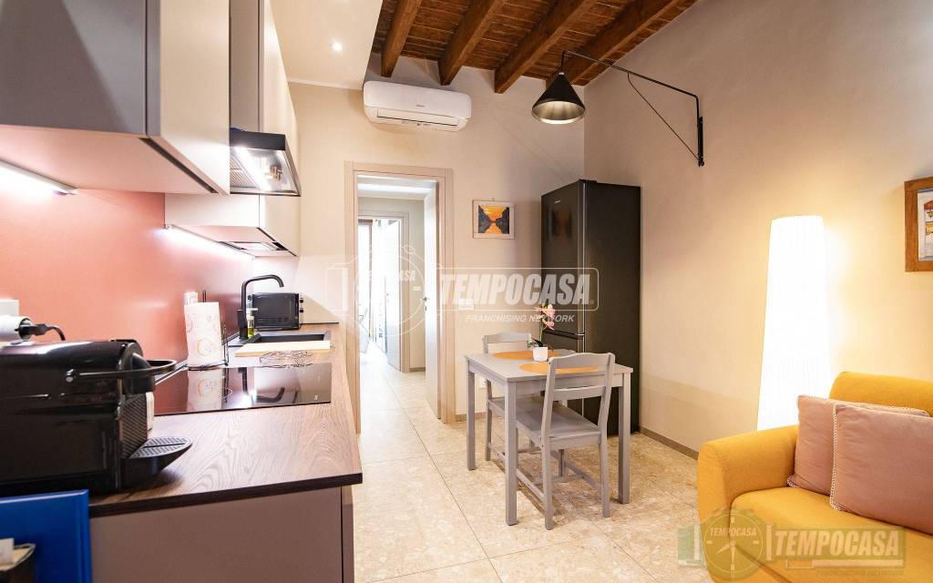 appartamento in vendita a Milano in zona Loreto