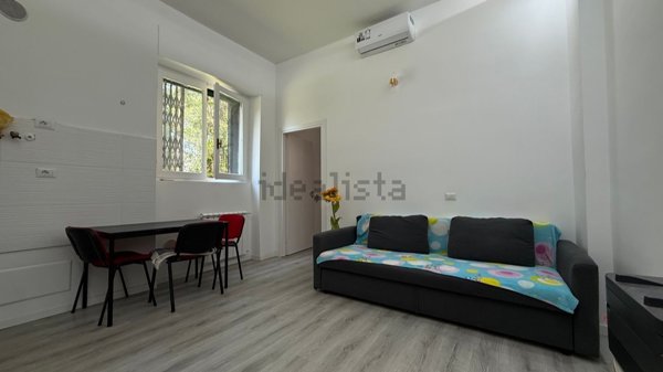 appartamento in vendita a Milano in zona Segnano