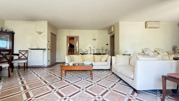 appartamento in vendita a Milano in zona Vigentino