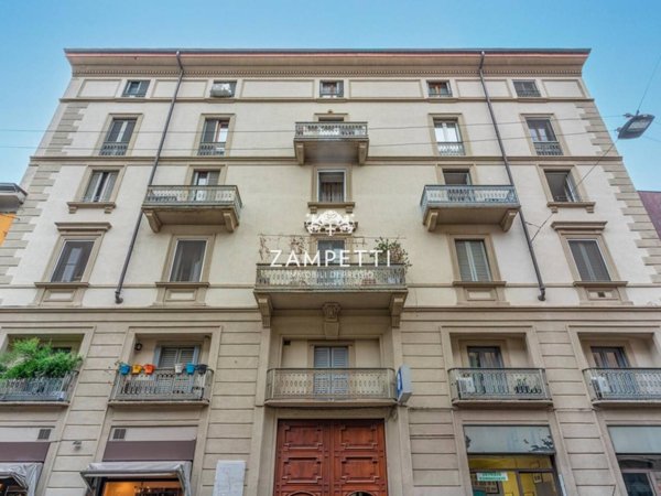 appartamento in vendita a Milano in zona De Angeli