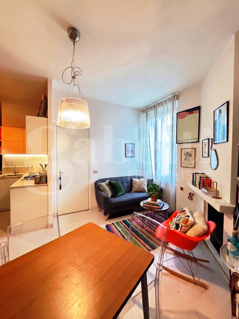 appartamento in vendita a Milano in zona Porta Garibaldi