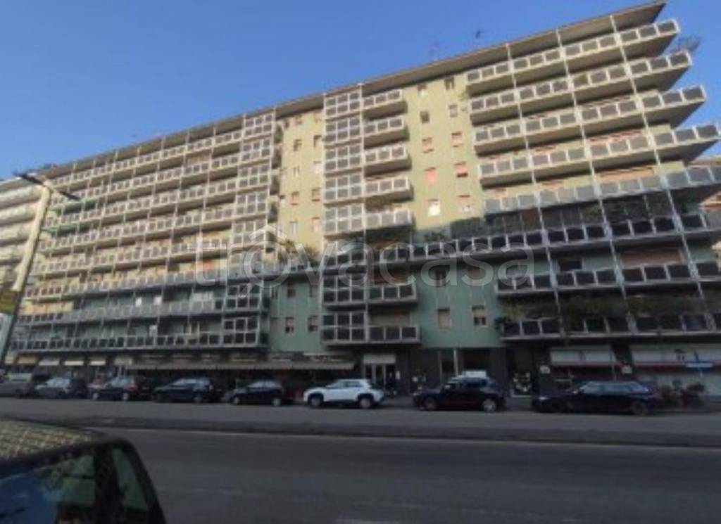 appartamento in vendita a Milano in zona Cascina dei Pomi