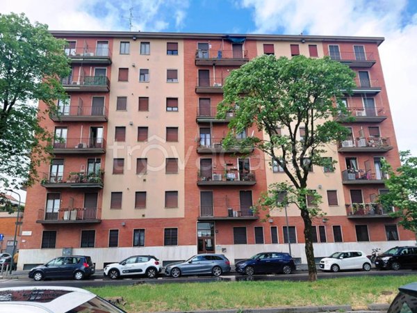 appartamento in vendita a Milano in zona Vigentino