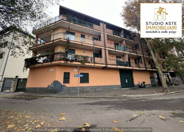 appartamento in vendita a Milano in zona Garegnano