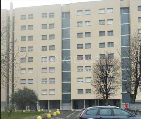 appartamento in vendita a Milano in zona Corvetto