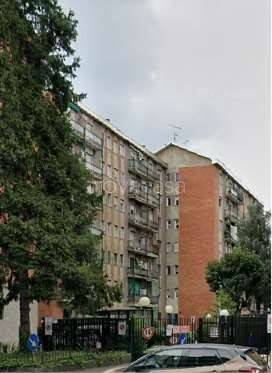appartamento in vendita a Milano in zona Corvetto