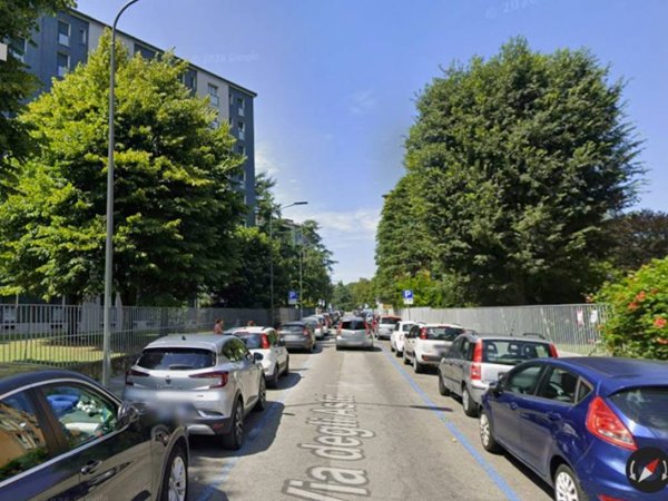 appartamento in vendita a Milano in zona Lorenteggio