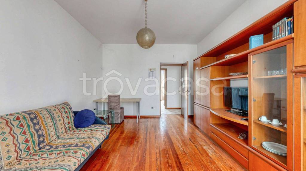 appartamento in vendita a Milano in zona Loreto