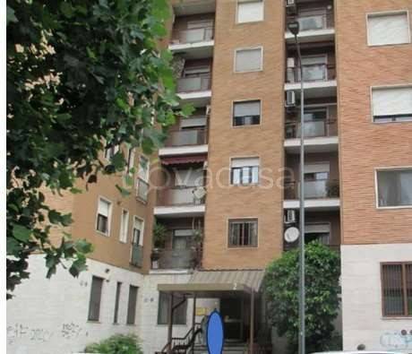 appartamento in vendita a Milano in zona Dergano