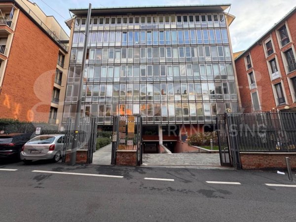 ufficio in vendita a Milano in zona Centro Storico