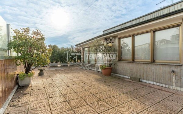 appartamento in vendita a Milano in zona Vigentino