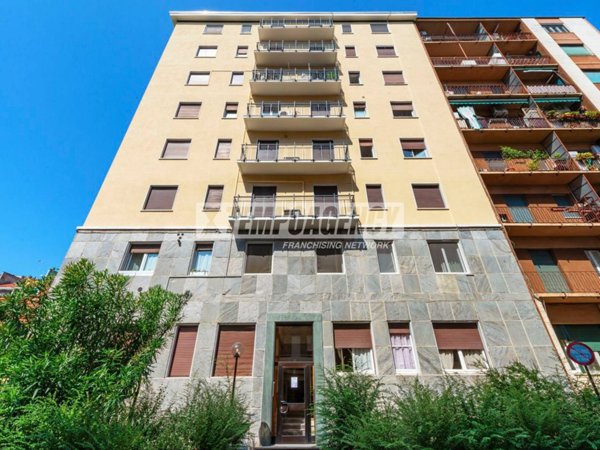 appartamento in vendita a Milano in zona Città Studi