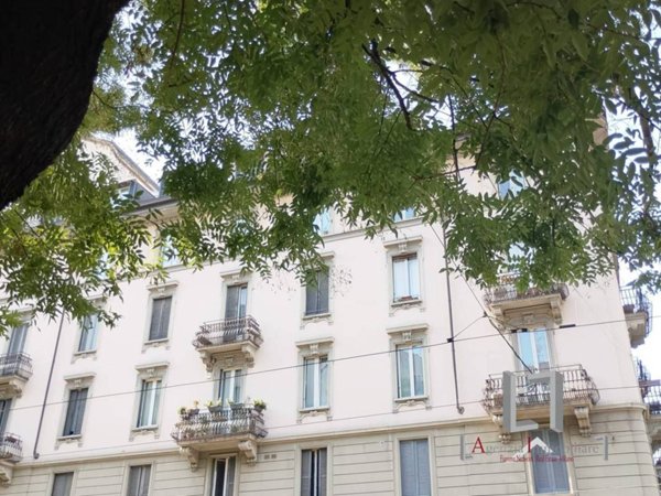appartamento in vendita a Milano in zona XXII Marzo