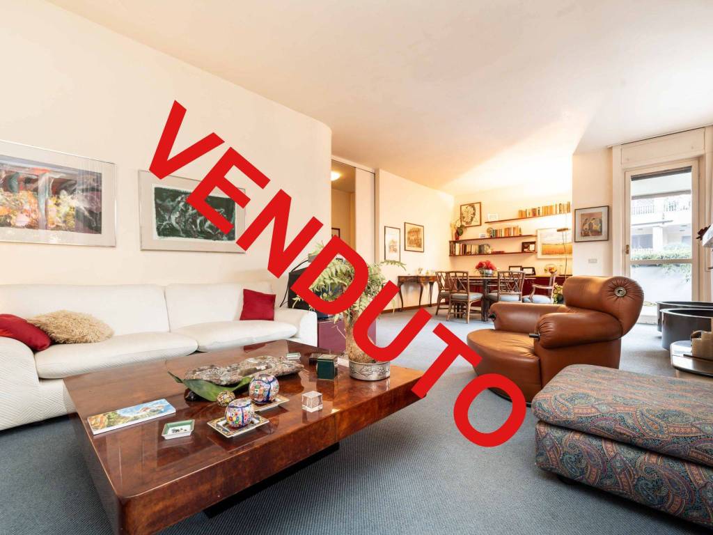 appartamento in vendita a Milano in zona Porta Romana