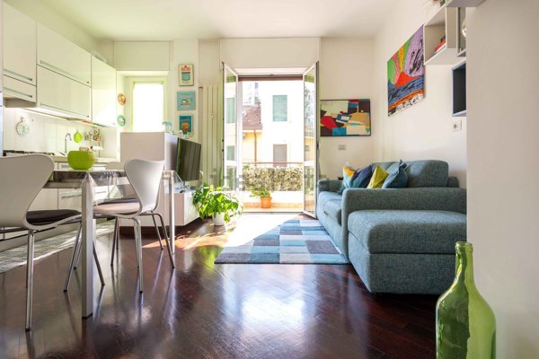 appartamento in vendita a Milano in zona Vigentino