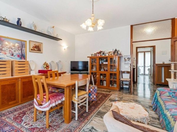 appartamento in vendita a Milano in zona Vigentino