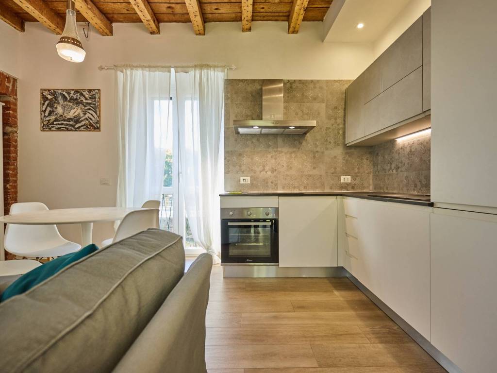 appartamento in vendita a Milano in zona Torretta