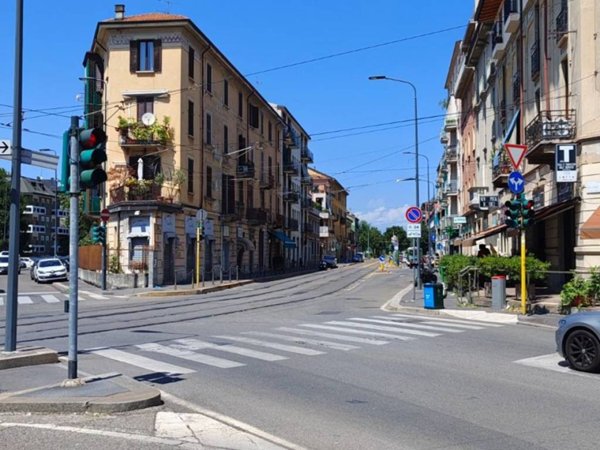 negozio in vendita a Milano in zona Niguarda