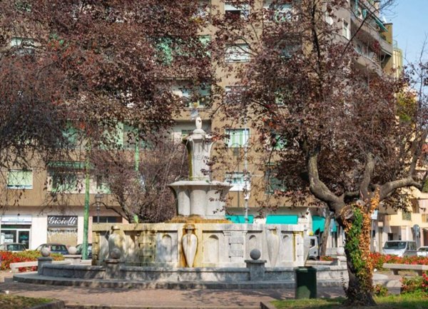 negozio in vendita a Milano in zona Bovisa