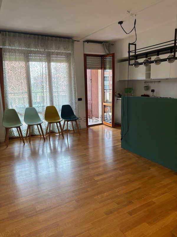 appartamento in vendita a Milano in zona Adriano