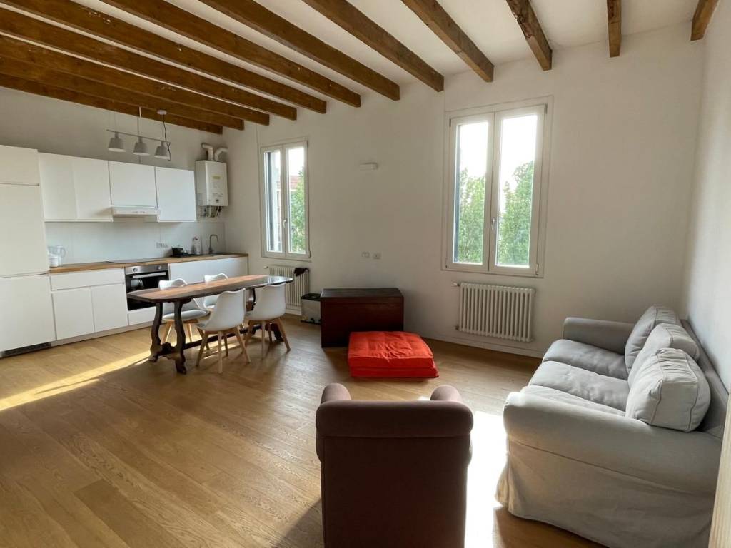 appartamento in vendita a Milano in zona Maciachini