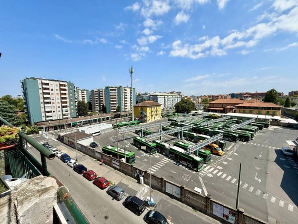 appartamento in vendita a Milano in zona Casoretto