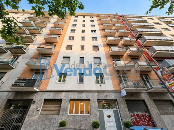 appartamento in vendita a Milano in zona Bocconi