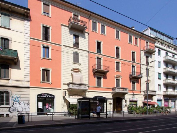 appartamento in vendita a Milano in zona Tibaldi