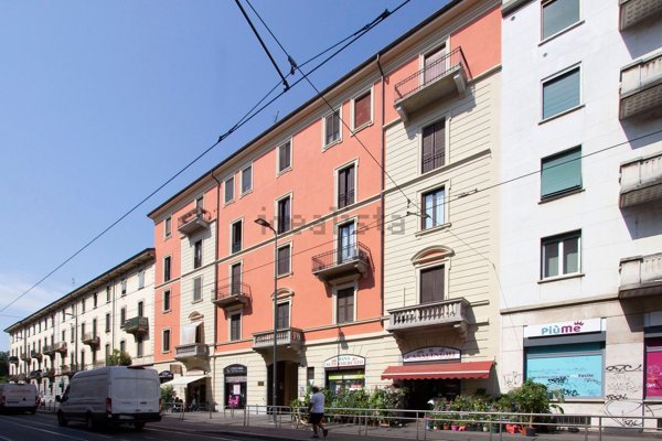 appartamento in vendita a Milano in zona Tibaldi