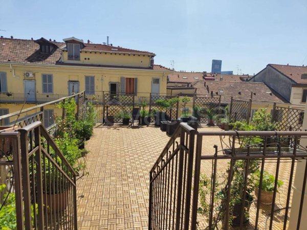 appartamento in vendita a Milano in zona Isola