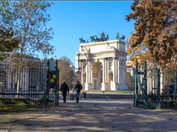 appartamento in vendita a Milano in zona Sempione