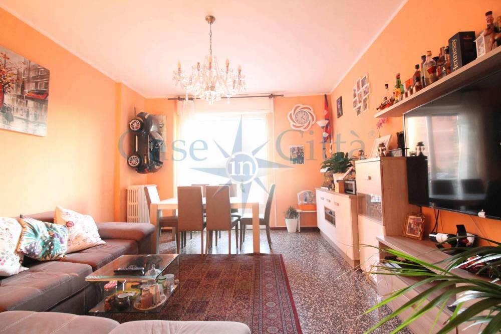appartamento in vendita a Milano in zona Gallaratese