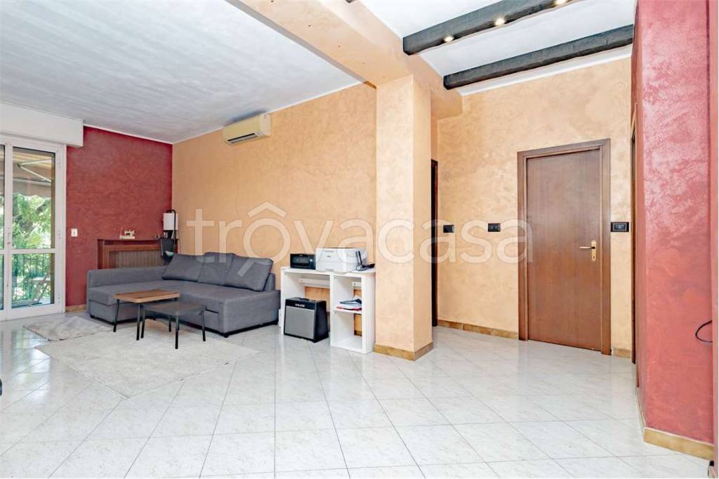 appartamento in vendita a Milano in zona Comasina