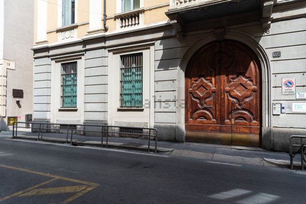 ufficio in vendita a Milano in zona Solari