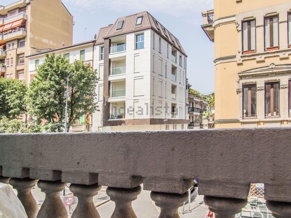 appartamento in vendita a Milano in zona Isola