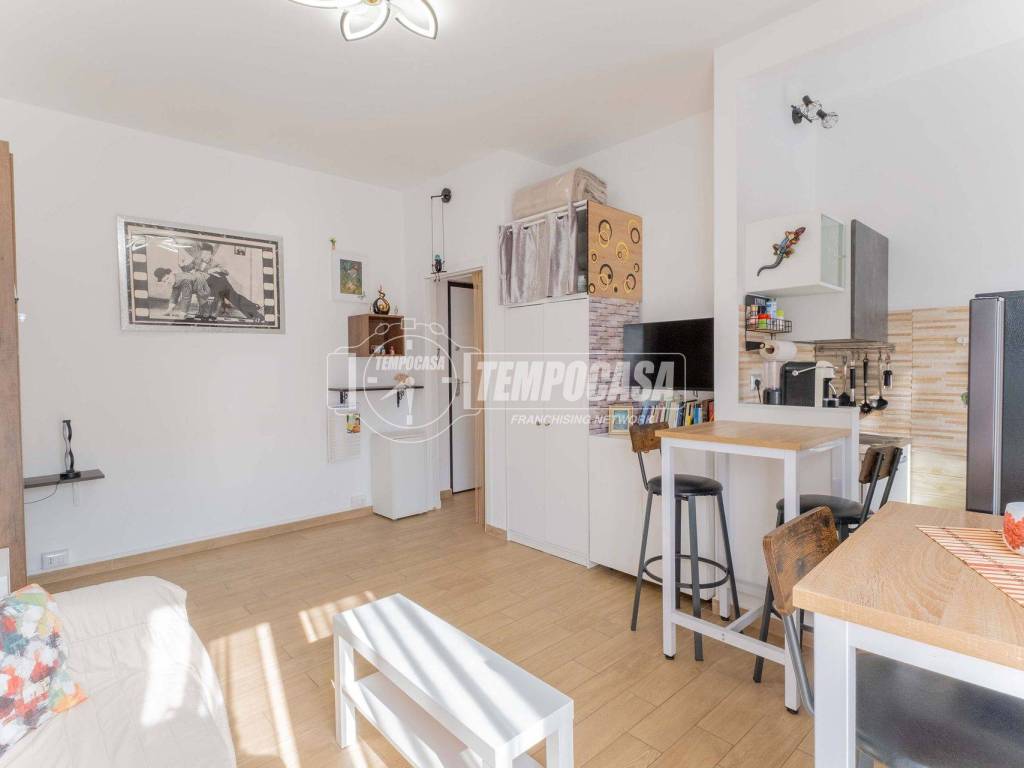 appartamento in vendita a Milano in zona Affori