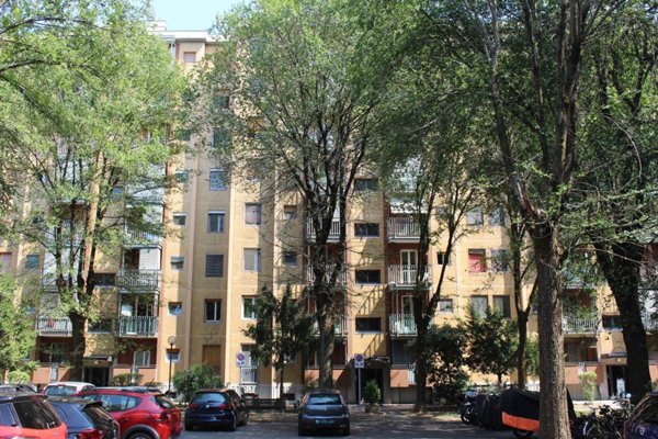 appartamento in vendita a Milano in zona Trenno