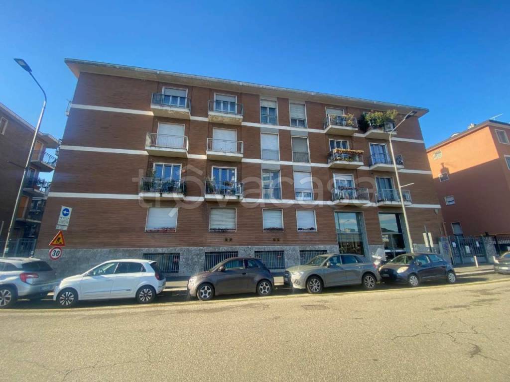 appartamento in vendita a Milano in zona Il Portello