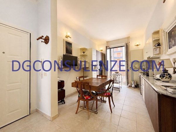 appartamento in vendita a Milano in zona Corsica