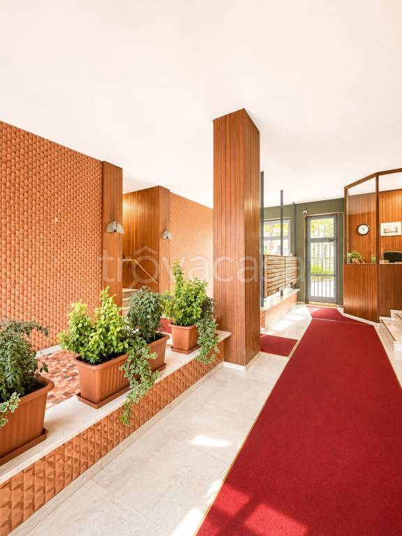 appartamento in vendita a Milano in zona Corvetto